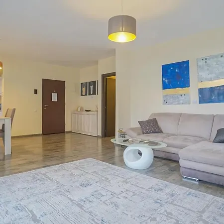 Coroni 1 Cu Panoramica * Braşov