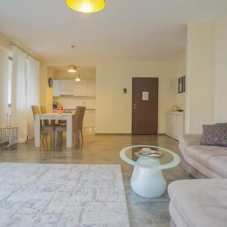 Coroni 1 Cu Panoramica